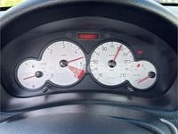 Usado Peugeot 206 70 CV (51 kW) 2005 Gris / plata Berlina