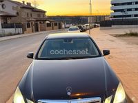 Usado Mercedes E220 Elegance 170 CV (125 kW) 2009 Granate Berlina