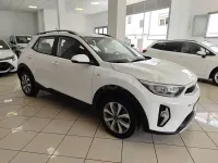 Usado Kia Stonic 84 CV (61 kW) 2023 Blanco SUV