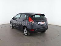 Usado Ford Fiesta Trend 83 CV (61 kW) 2015 Gris Utilitario