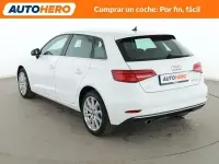 Usado Audi A3 Design 116 CV (85 kW) 2018 Blanco Berlina