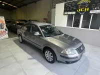 Usado VW Passat Comfortline 130 CV (95 kW) 2004 Gris / plata Berlina