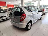 Usado Mercedes A170 116 CV (85 kW) 2005 Plateado Utilitario