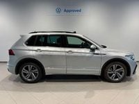 Usado VW Tiguan R-line 150 CV (110 kW) 2021 Gris / plata SUV