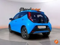 Usado Toyota Aygo X-cite 72 CV (52 kW) 2020 Azul Utilitario