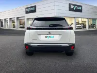 Usado Peugeot 2008 Allure 130 CV (95 kW) 2021 Blanco SUV