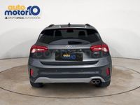 Usado Ford Focus Active X 125 CV (91 kW) 2021 Gris / plata Berlina