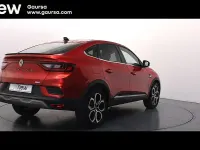 Usado Renault Arkana Zen 145 CV (106 kW) 2022 Rojo SUV