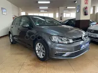 Usado VW Golf VII Advance 125 CV (91 kW) 2017 Gris / plata Berlina