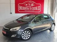 Usado Opel Astra Cosmo 115 CV (84 kW) 2010 Gris / plata Berlina