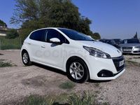 Usado Peugeot 208 Active 75 CV (55 kW) 2016 Blanco Utilitario