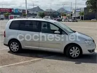 Usado VW Touran 140 CV (102 kW) 2009 Gris / plata Monovolumen