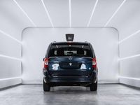 Usado Lancia Voyager Silver 177 CV (130 kW) 2014 Negro Monovolumen