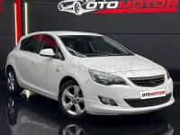 Usado Opel Astra Sport 140 CV (102 kW) 2010 Blanco Berlina