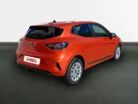 Usado Renault Clio Evolution 91 CV (66 kW) 2024 Naranja Utilitario