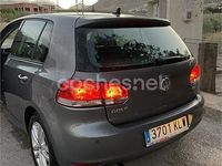 Usado VW Golf VII Advance 105 CV (77 kW) 2012 Gris / plata Berlina