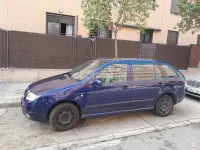 Usado Skoda Fabia Comfort 64 CV (47 kW) 2003 Azul Berlina
