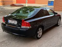 Usado Volvo S60 Momentum 163 CV (119 kW) 2009 Negro Berlina