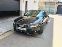 Usado Audi A4 136 CV (100 kW) 2011 Negro Familiar