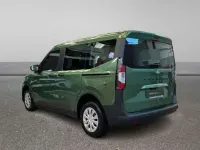 Usado Ford Tourneo Courier Trend 125 CV (91 kW) 2025 Verde Monovolumen