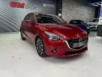 Usado Mazda 2 Luxury 105 CV (77 kW) 2016 Rojo Utilitario