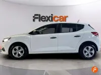 Käytetty Dacia Sandero Essentiel 91 HP (66 kW) 2024 Valkoinen Viistoperä