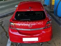 Usado Opel Astra GTC Sport 125 CV (91 kW) 2006 Rojo Berlina