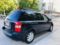 Usado Kia Carnival EX 185 CV (136 kW) 2006 Negro Monovolumen