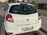 Usado Renault Clio IV Business 90 CV (66 kW) 2012 Blanco Berlina