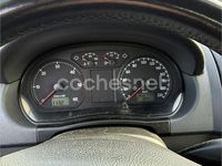 Usado VW Polo Highline 100 CV (73 kW) 2007 Negro Berlina