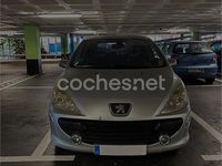 Usado Peugeot 307 110 CV (80 kW) 2006 Gris / plata Berlina