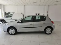 Usado Renault Clio 68 CV (50 kW) 2009 Gris Utilitario