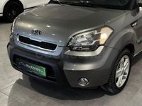 Usado Kia Soul 124 CV (91 kW) 2010 Gris / plata SUV
