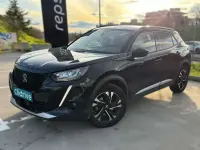 Usado Peugeot e-2008 Active 100 kW (136 CV) 2021 Negro SUV