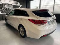 Usado Hyundai i40 141 CV (103 kW) 2016 Blanco Familiar