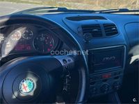 Usado Alfa Romeo 147 Distinctive 120 CV (88 kW) 2005 Rojo Utilitario