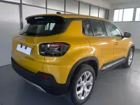 Usado Jeep Avenger Altitude 100 CV (73 kW) 2025 Amarillo SUV