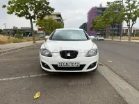Usado Seat Leon Style 105 CV (77 kW) 2011 Blanco Utilitario