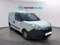 Usado Opel Combo Expression 90 CV (66 kW) 2014 Blanco Monovolumen