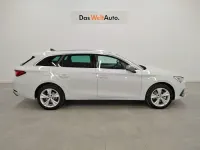 Usado Seat Leon FR 150 CV (110 kW) 2025 Blanco Berlina