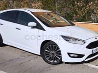 Usado Ford Focus ST-Line 125 CV (91 kW) 2017 Blanco Berlina