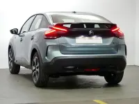 Käytetty Citroën e-C4 Feel 100 kW (136 HP) 2022 Sininen Viistoperä