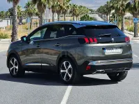 Usado Peugeot 3008 Allure 120 CV (88 kW) 2018 Gris / plata SUV