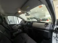 Usado Renault Trafic 95 CV (69 kW) 2017 Blanco Monovolumen