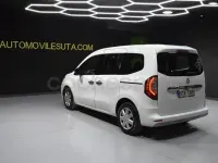 Usado Renault Kangoo Edition One 95 CV (69 kW) 2022 Blanco Monovolumen