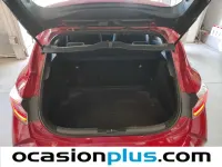 Usado Toyota Corolla Active 122 CV (89 kW) 2019 Rojo Utilitario