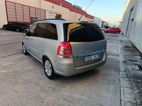 Usado Opel Zafira Cosmo 120 HP (88 kW) 2008 Bege Monovolume