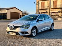 Usado Renault Mégane IV Zen 130 CV (95 kW) 2016 Gris / plata Berlina