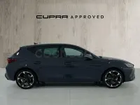 Usado Cupra Leon 150 CV (110 kW) 2025 Azul Berlina