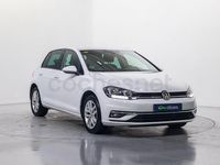 Usado VW Golf Sportsvan Advance 125 CV (91 kW) 2018 Blanco Monovolumen